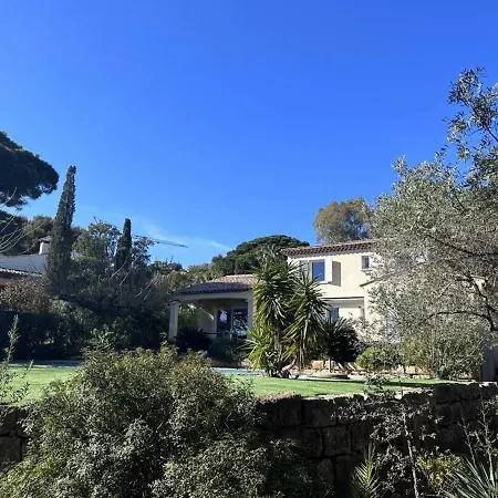 Contemporaine à Sainte-maxime, Piscine, Proche Plage, 8 Pers., 4 étoiles - Fr-1-768-36 Villa Sainte-Maxime