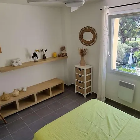 Villa Contemporaine à Sainte-maxime, Piscine, Proche Plage, 8 Pers., 4 étoiles - Fr-1-768-36 *