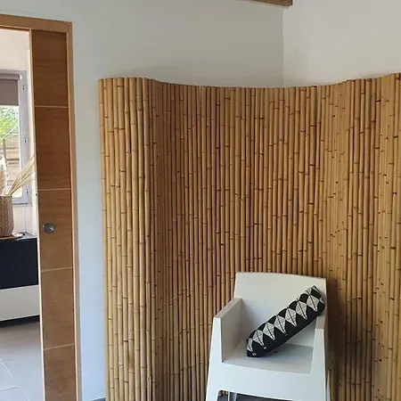 Contemporaine à Sainte-maxime, Piscine, Proche Plage, 8 Pers., 4 étoiles - Fr-1-768-36 Villa