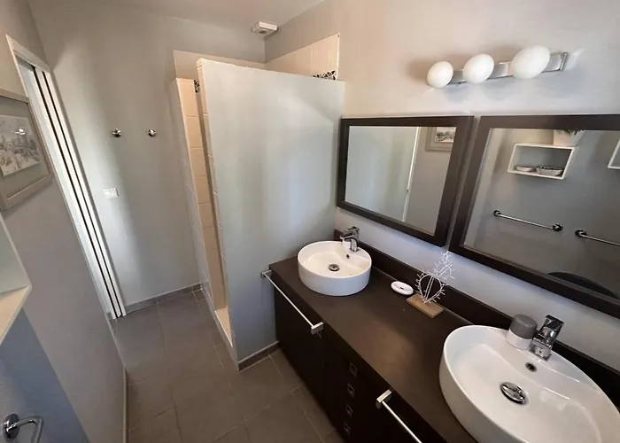 Contemporaine A Sainte-maxime, Piscine, Proche Plage, 8 Pers., 4 Etoiles - Fr-1-768-36 * Sainte-Maxime