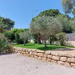 Villa Contemporaine à Sainte-maxime, Piscine, Proche Plage, 8 Pers., 4 étoiles - Fr-1-768-36 *