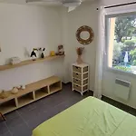 Villa Contemporaine à Sainte-maxime, Piscine, Proche Plage, 8 Pers., 4 étoiles - Fr-1-768-36 *
