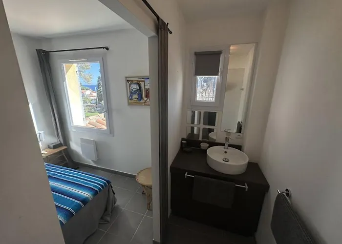 Contemporaine à Sainte-maxime, Piscine, Proche Plage, 8 Pers., 4 étoiles - Fr-1-768-36