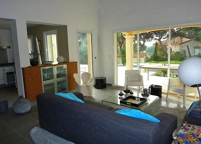 Contemporaine A Sainte-maxime, Piscine, Proche Plage, 8 Pers., 4 Etoiles - Fr-1-768-36