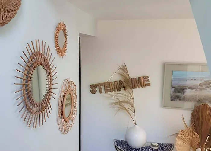 Villa Contemporaine A Sainte-maxime, Piscine, Proche Plage, 8 Pers., 4 Etoiles - Fr-1-768-36