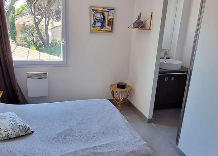 Contemporaine A Sainte-maxime, Piscine, Proche Plage, 8 Pers., 4 Etoiles - Fr-1-768-36 Villa